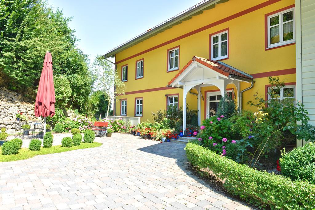 Hotel Auf Wolke 8 Trostberg an der Alz Zewnętrze zdjęcie